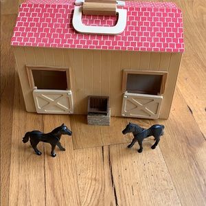 Adorable wooden kids barn
